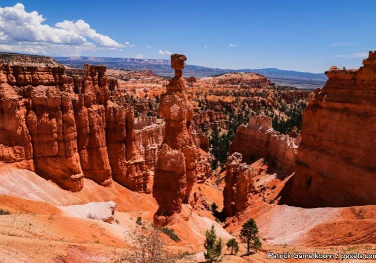 A view of some very pretty rocks in the desert.